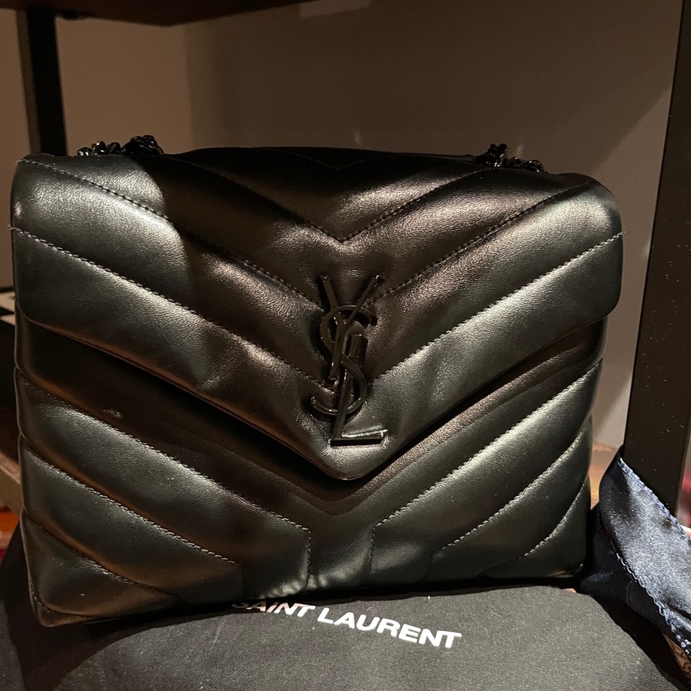 AUTHENTIC SAINT LAURENT LOULOU SMALL BAG all black